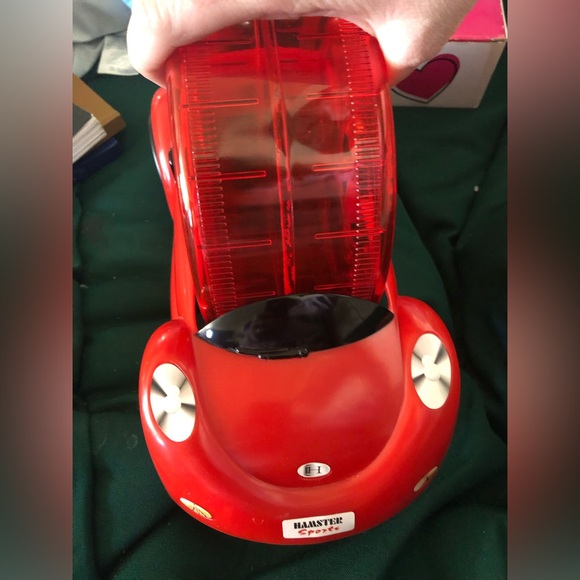 Hamster Sports Novelty VW Beetle Exercise Wheel- 700 $22 or $20 w/offer - Picture 2 of 4